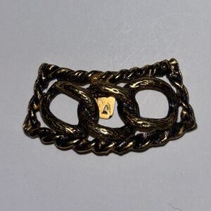 Gold Chain Link Collar Brooch
